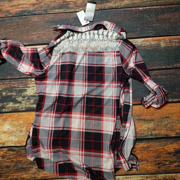 NWT JM | Plaid Blouse      (a) - Picture 2 of 2